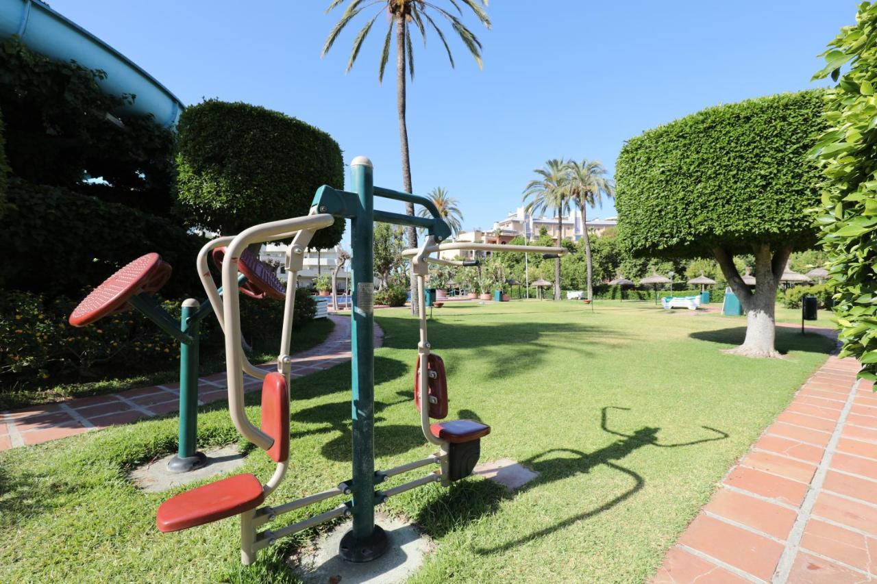 095 - Bright & Comfortable Holiday With Water Park & Sea Views Apartment